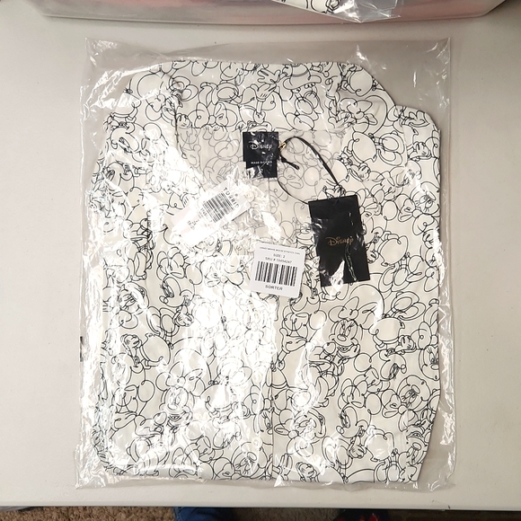 ❤️NWT VINTAGE TORRIID TOP MINNIE MICKEY MOUSE CHALLIS DISNEY SLEEVELESS BLOUSE - Picture 11 of 16